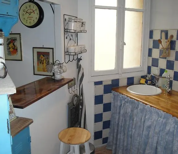 Apartament Almeria Garden Paryż